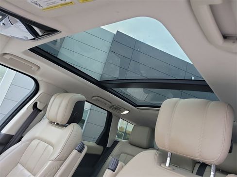 Used 2019 Land Rover Range Rover Sport HSE image 28