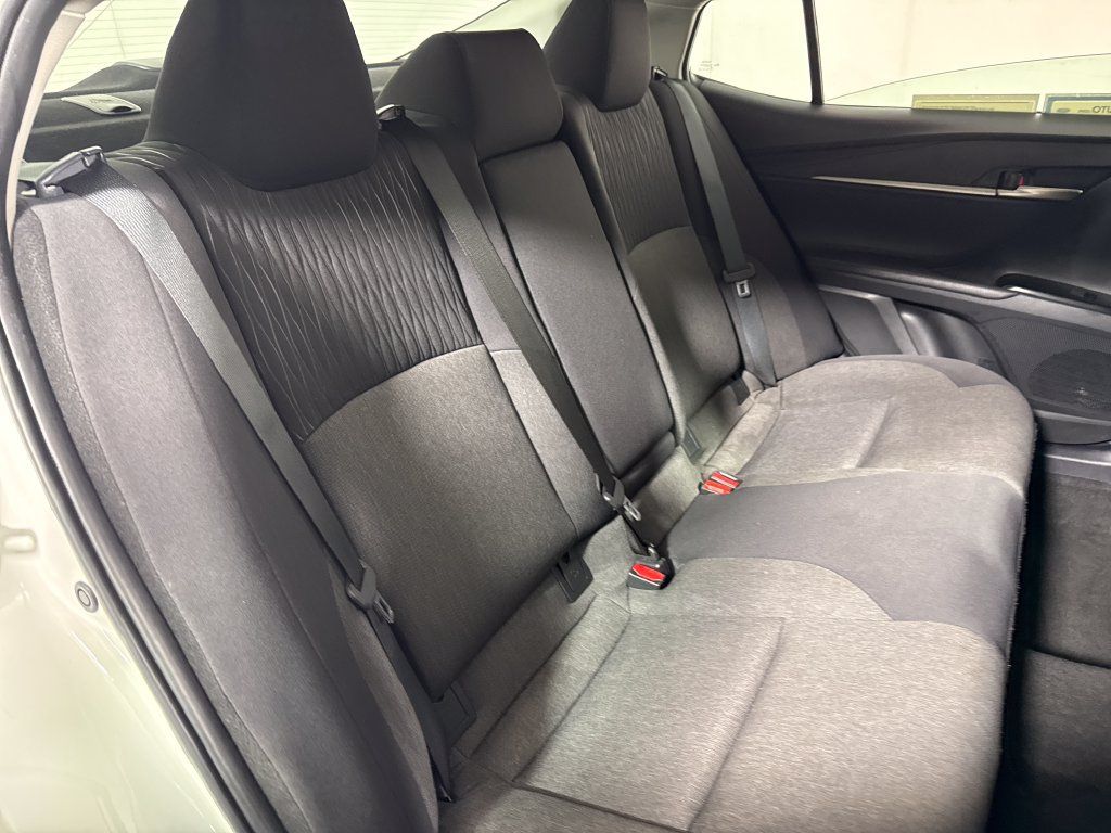Used 2025 Toyota Camry LE FWD image 12