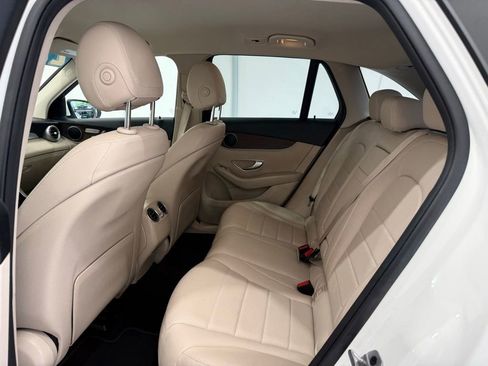 Used 2022 Mercedes-Benz GLC 300 4MATIC image 20