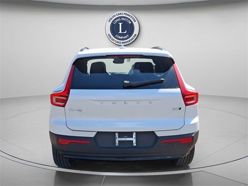 New 2025 Volvo XC40 B5 Plus w/ Protection Package Premier image 5