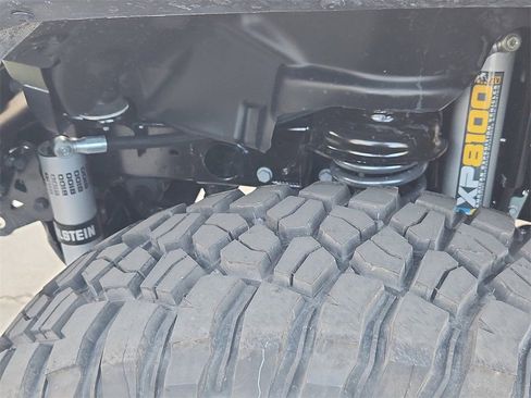 New 2025 Jeep Wrangler Unlimited Rubicon w/ Safety Group AWD/4WD image 22