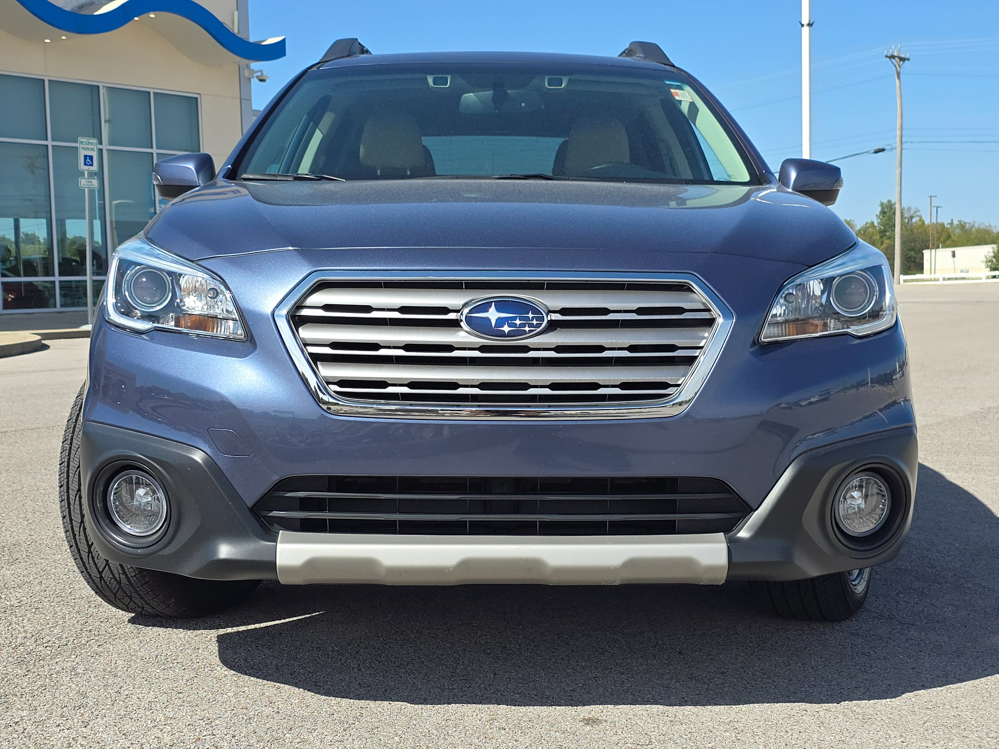 Used 2016 Subaru Outback 3.6R Limited AWD/4WD image 5