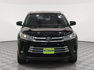 Used 2017 Toyota Highlander XLE video 2