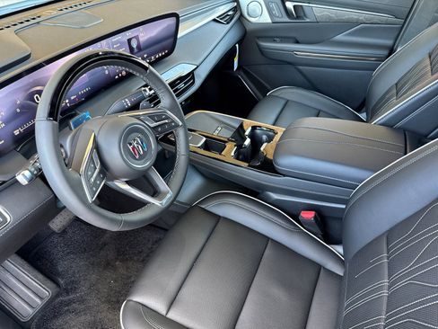 New 2026 Buick Enclave Avenir FWD image 10