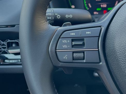 Used 2025 Honda Accord Sport image 25