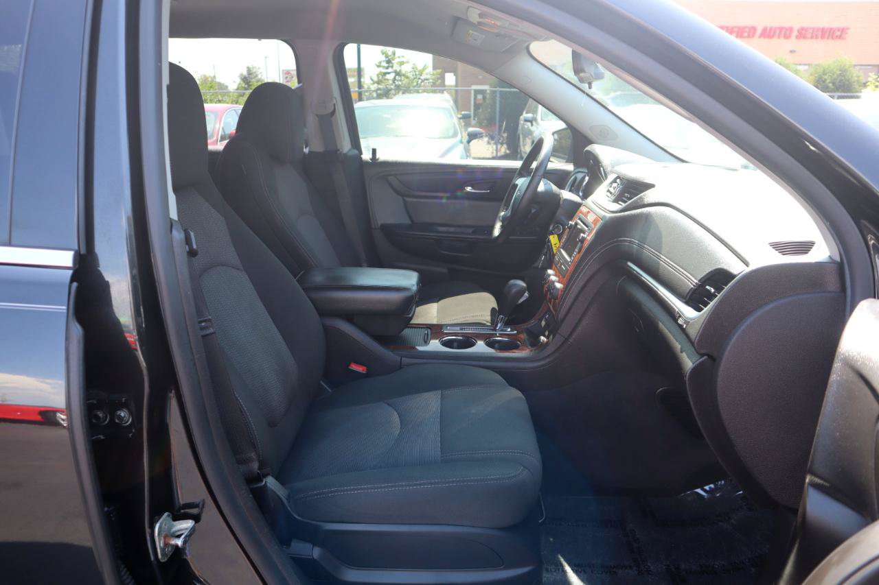 Used 2014 Chevrolet Traverse LT FWD image 9