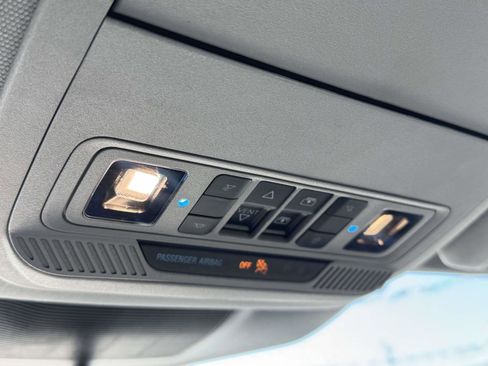 Certified 2022 Ford Explorer XLT w/ Equipment Group 202A image 29