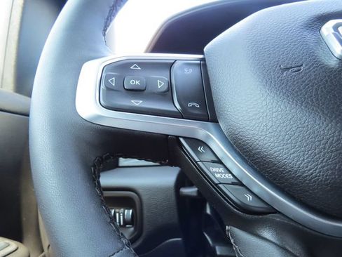 Certified 2025 RAM 1500 Big Horn AWD/4WD image 21