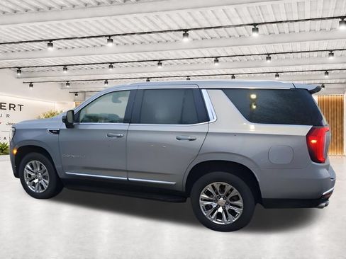 Used 2023 GMC Yukon Denali AWD/4WD image 9
