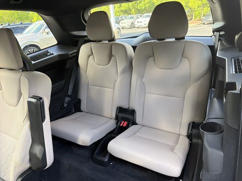 Certified 2026 Volvo XC90 T8 Plus w/ Protection Package Premier AWD/4WD image 33