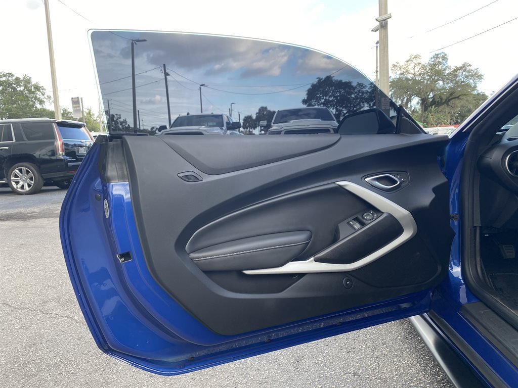 Used 2020 Chevrolet Camaro SS RWD image 36