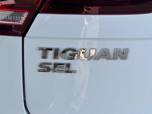 Used 2020 Volkswagen Tiguan SEL FWD image 29