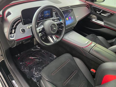 Certified 2025 Mercedes-Benz E 53 AMG e 4MATIC Sedan image 10