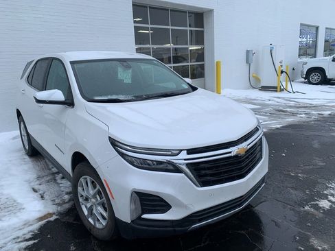 Used 2023 Chevrolet Equinox LT image 6