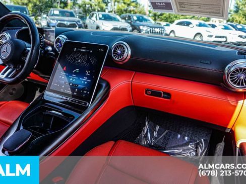 Used 2022 Mercedes-Benz SL 63 AMG SL 63 AMG image 32