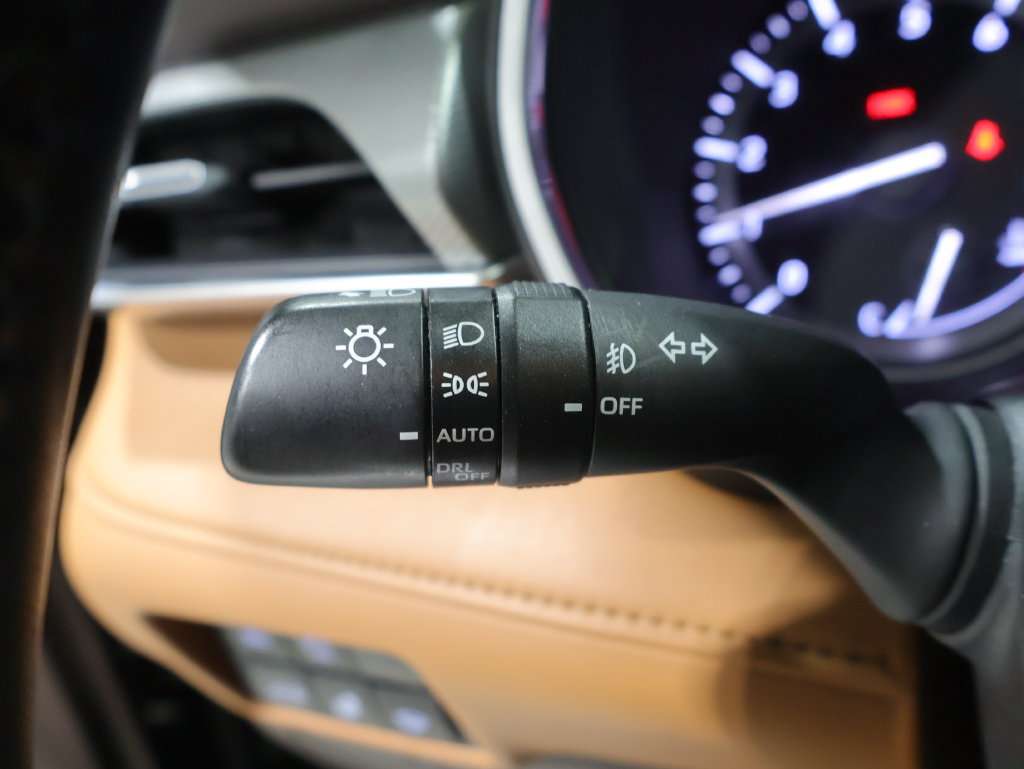 Used 2020 Toyota Highlander Platinum AWD/4WD image 33