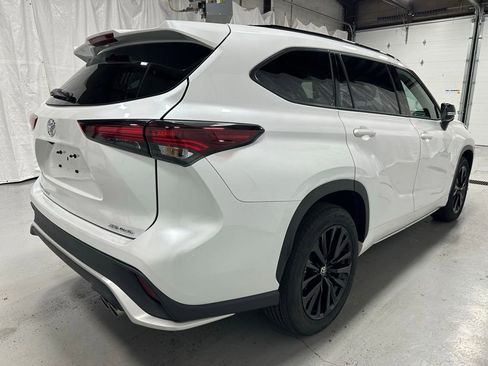 Used 2025 Toyota Highlander XSE image 7