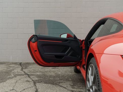 Certified 2025 Porsche 911 Carrera image 15