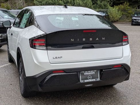 New 2026 Nissan Leaf SV+ w/ Floor Mat Package (SV+) FWD image 7