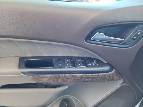 Used 2021 GMC Canyon Denali image 13