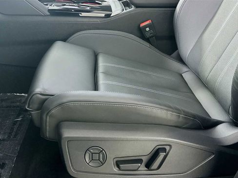 Certified 2025 Audi Q5 Premium Plus w/ Premium Plus image 17