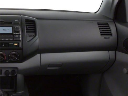 Used 2013 Toyota Tacoma 4x4 Regular Cab image 15
