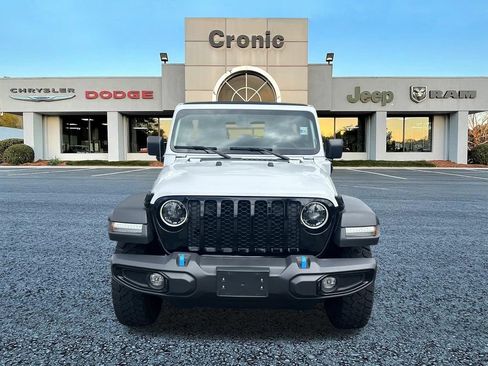 Used 2023 Jeep Wrangler Unlimited w/ Sun & Screen Package AWD/4WD image 8