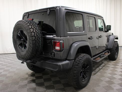Used 2018 Jeep Wrangler Unlimited Sport S AWD/4WD image 28