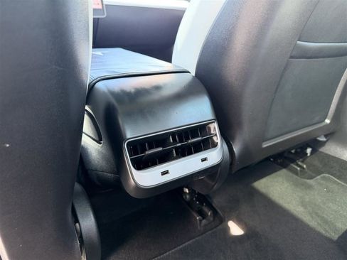 Used 2019 Tesla Model 3 Long Range image 20