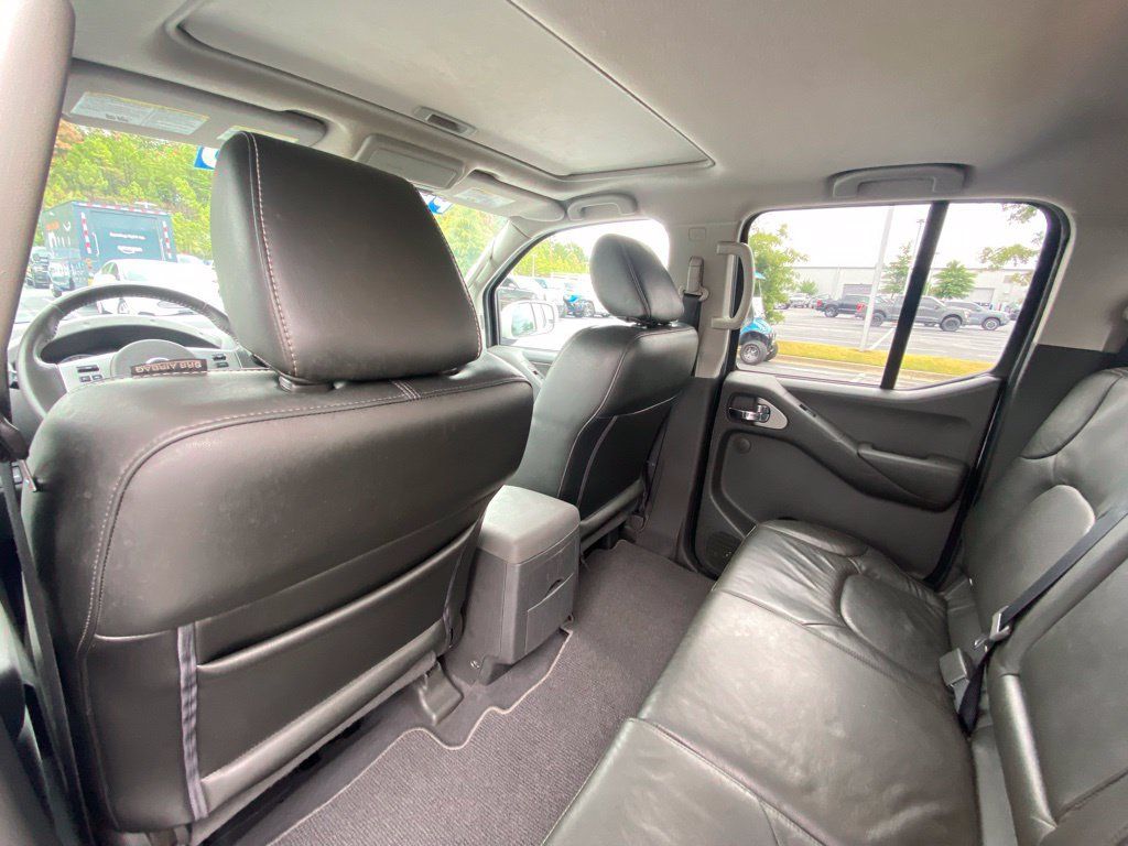 Used 2020 Nissan Frontier PRO-4X w/ Pro-4x Utility Package AWD/4WD image 24