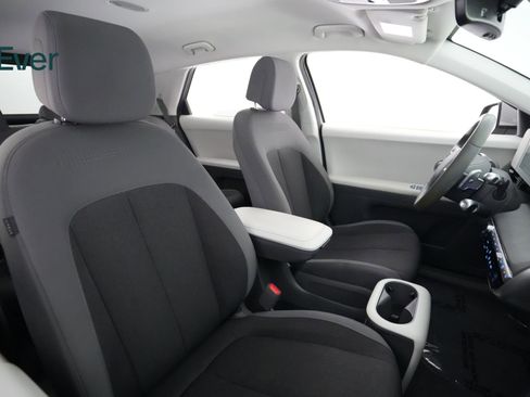 Used 2024 Hyundai Ioniq 5 SEL RWD image 23