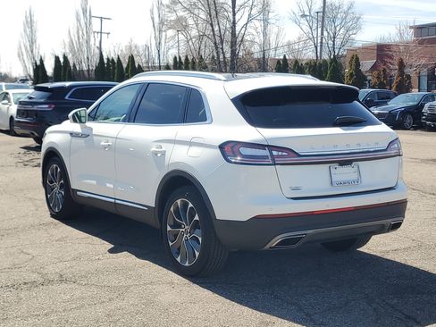 Used 2022 Lincoln Nautilus Reserve w/ Equipment Group 201A image 4