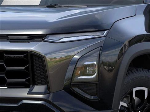 New 2026 Chevrolet Equinox ACTIV w/ Convenience Package III image 10