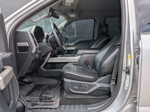 Used 2017 Ford F250 Lariat w/ Lariat Ultimate Package AWD/4WD image 24