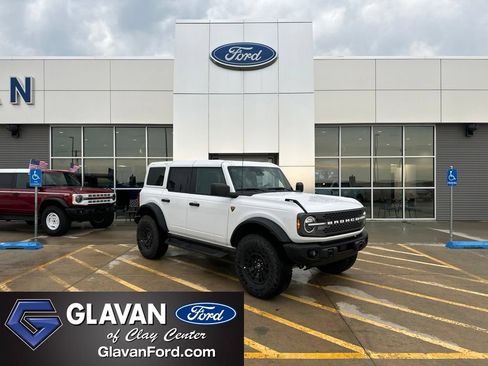 New 2026 Ford Bronco Badlands w/ Sasquatch Package AWD/4WD image 1