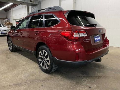 Used 2015 Subaru Outback 3.6R Limited image 3