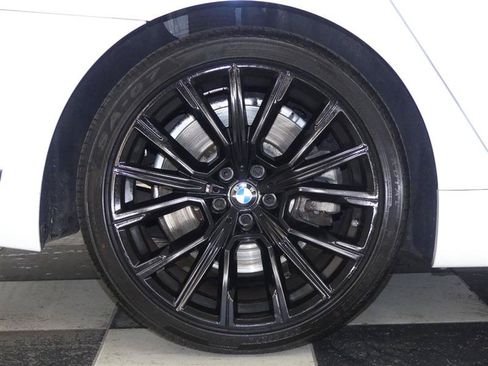 Used 2022 BMW 750i xDrive w/ Executive Package AWD/4WD image 43