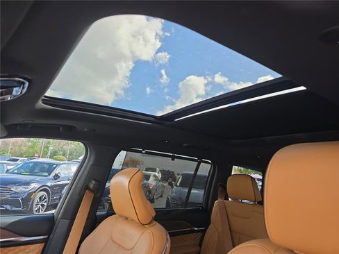 Used 2023 Jeep Grand Cherokee L Summit w/ Advanced Protech Group IV image 34