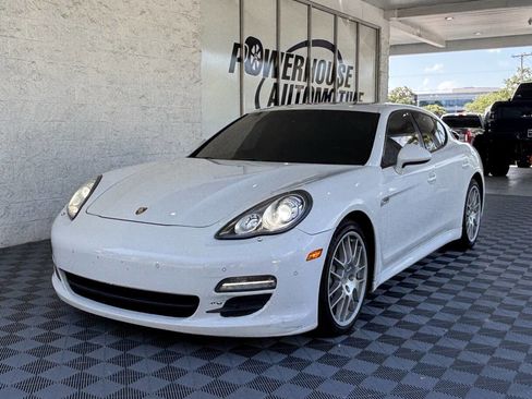Used 2013 Porsche Panamera RWD image 3
