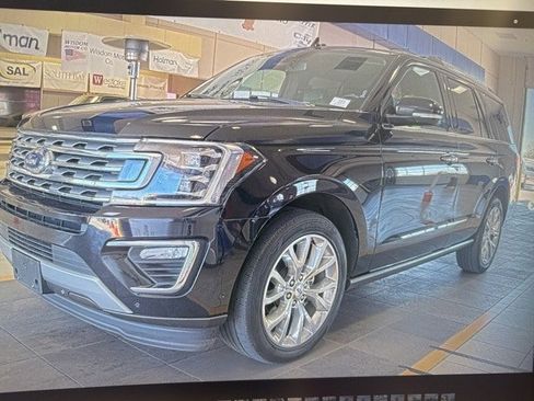 Used 2019 Ford Expedition Limited w/ Equipment Group 302A image 2