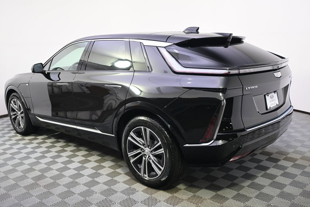 New 2026 Cadillac Lyriq Premium Luxury w/ LPO, Floor Liner Package AWD/4WD image 3
