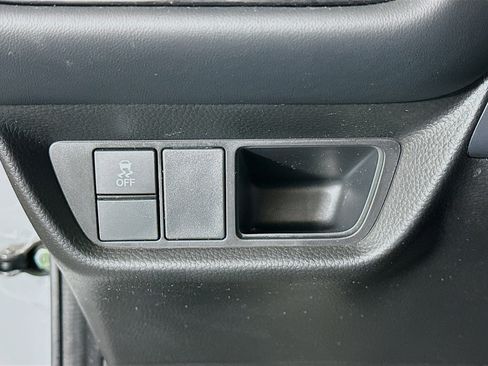 Used 2025 Honda HR-V Sport image 17