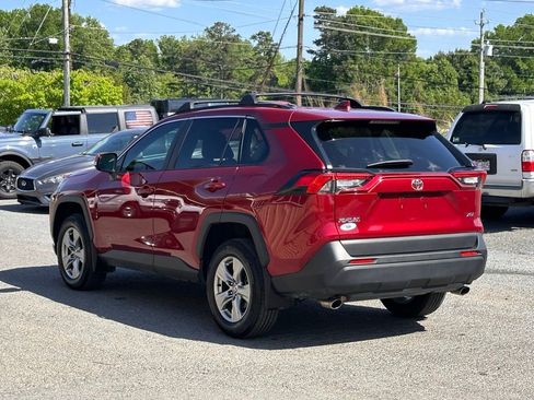 Used 2024 Toyota RAV4 XLE w/ Convenience Package FWD image 7