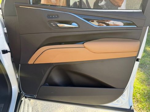 Used 2021 Cadillac Escalade Sport w/ Heavy-Duty Trailer Package image 15