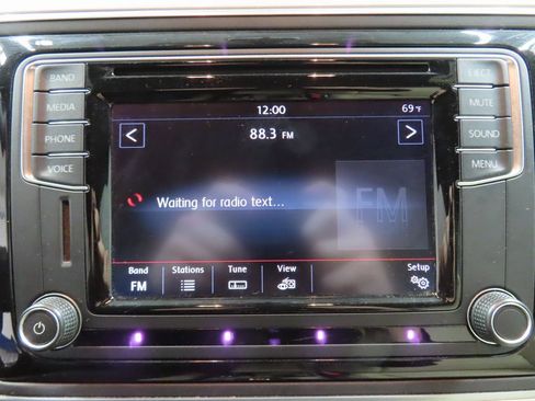 Used 2016 Volkswagen Beetle 1.8T SE image 14