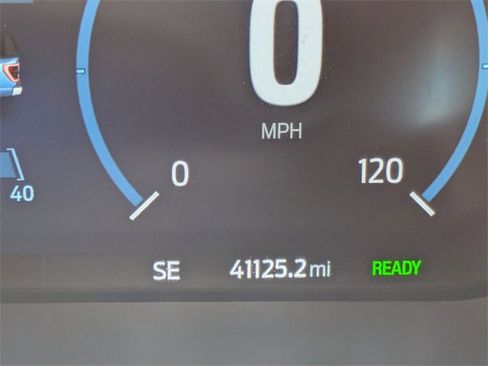 Certified 2022 Ford F150 Lariat w/ Equipment Group 502A High image 27