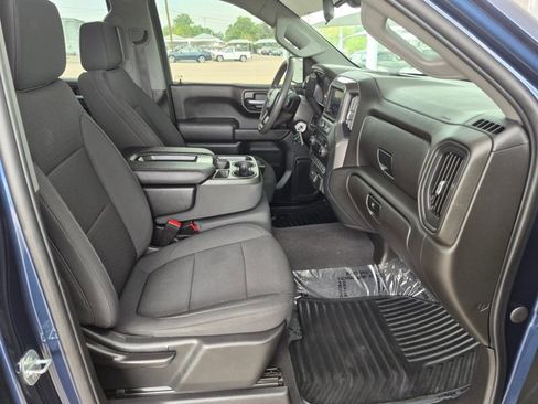 Used 2021 Chevrolet Silverado 1500 Custom w/ LPO, Dark Essentials Package AWD/4WD image 19