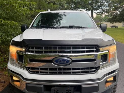 Used 2018 Ford F150 XLT w/ Equipment Group 302A Luxury AWD/4WD image 4