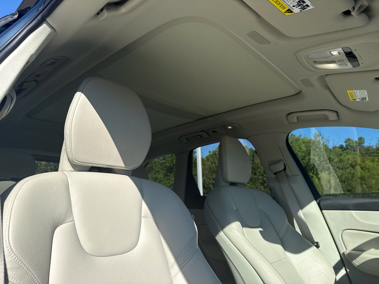 Used 2025 Volvo XC60 T8 Plus w/ Protection Package Premier AWD/4WD image 13