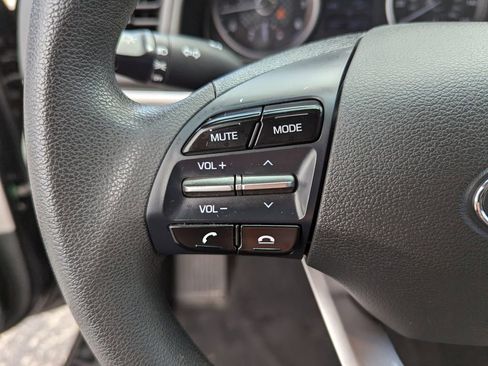Used 2019 Hyundai Elantra SE image 23
